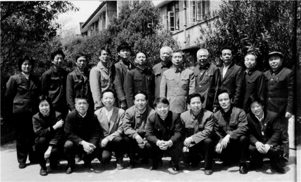 百年薪火傳 湘企紅色路 百年薪火傳 湘企紅色路